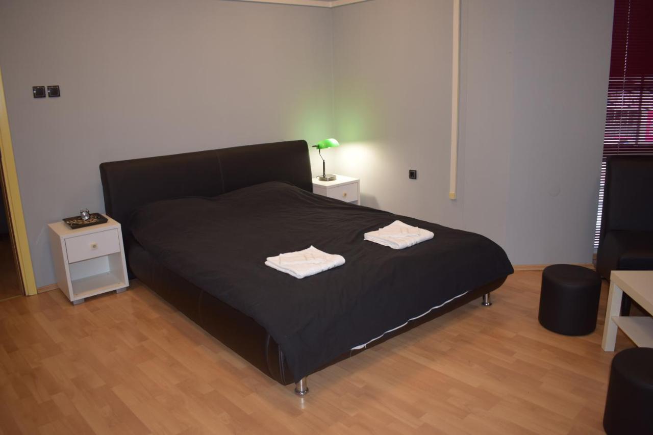 Klara'S Apartment Ni Εξωτερικό φωτογραφία